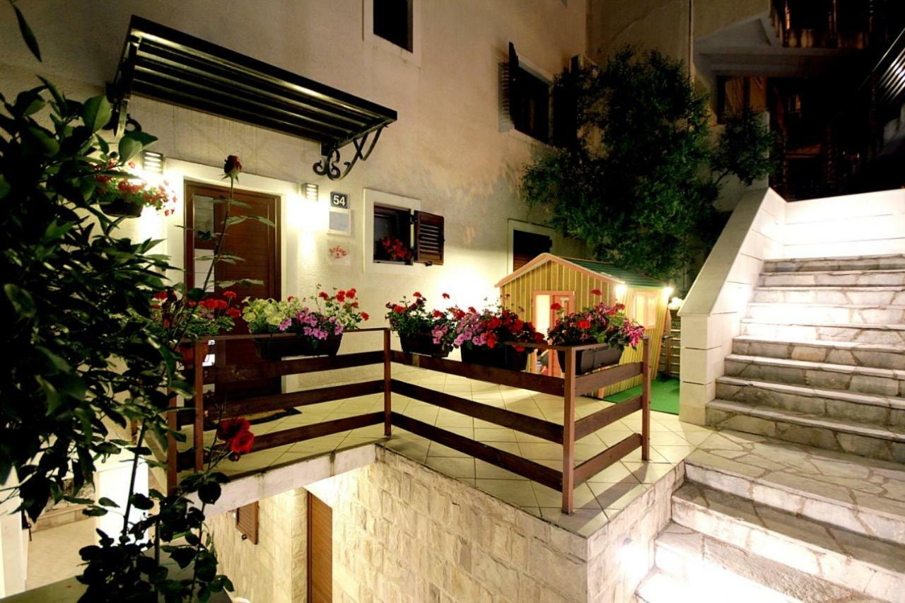 Apartments Ardura Petrovac ภายนอก รูปภาพ