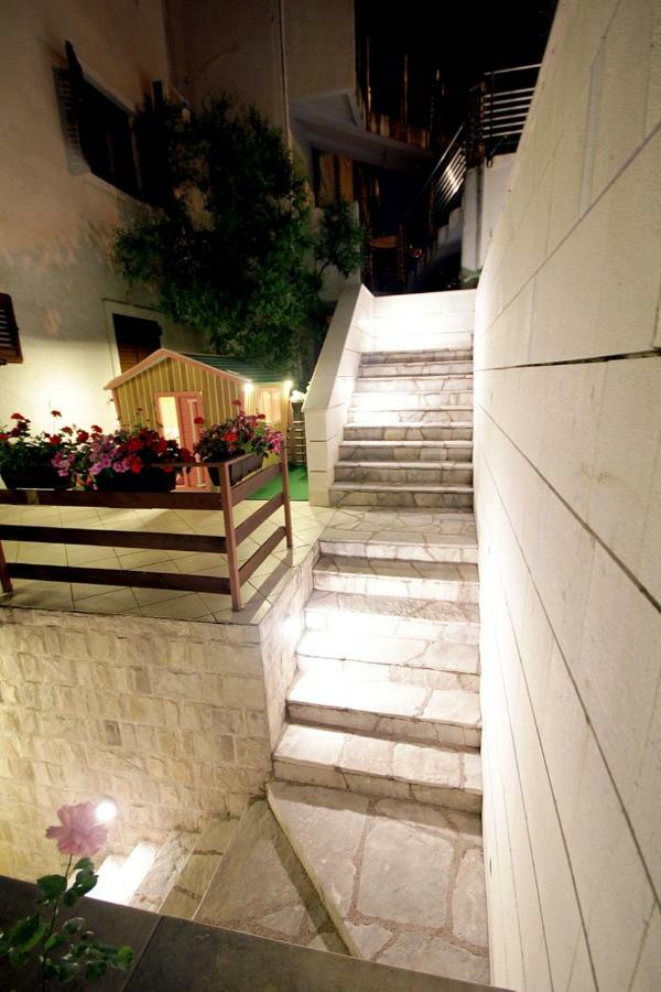 Apartments Ardura Petrovac ภายนอก รูปภาพ